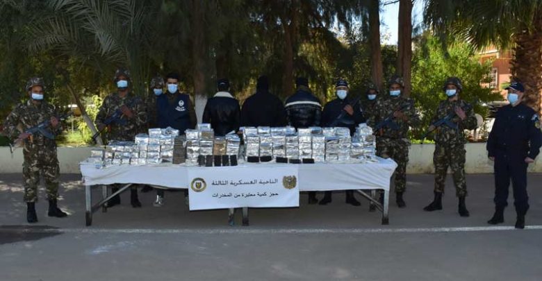 إيقاف 30تاجر مخدرات و إفشال إدخال 11 كغ من الكيف المعالج