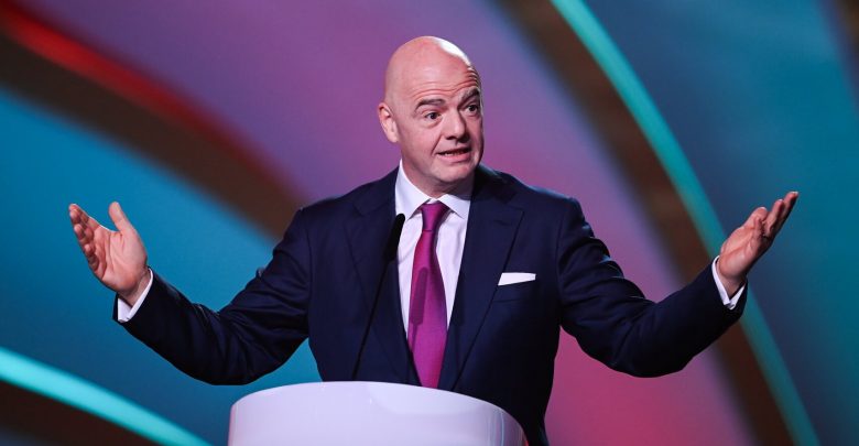 قرار جديد للفيفا يصدم الفاف