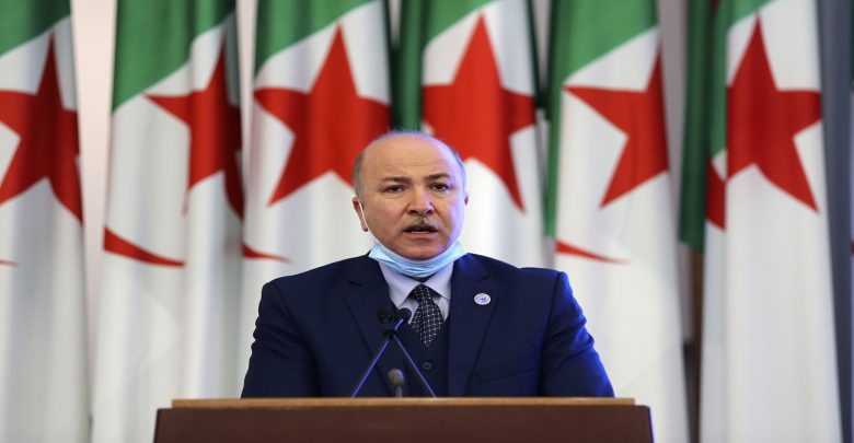 الوزير الأول يشرف عل توديع الرياضيين المشاركين في الألعاب المتوسطية